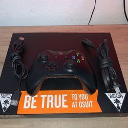 Xbox one X | Comes with controller | excellent condition 
