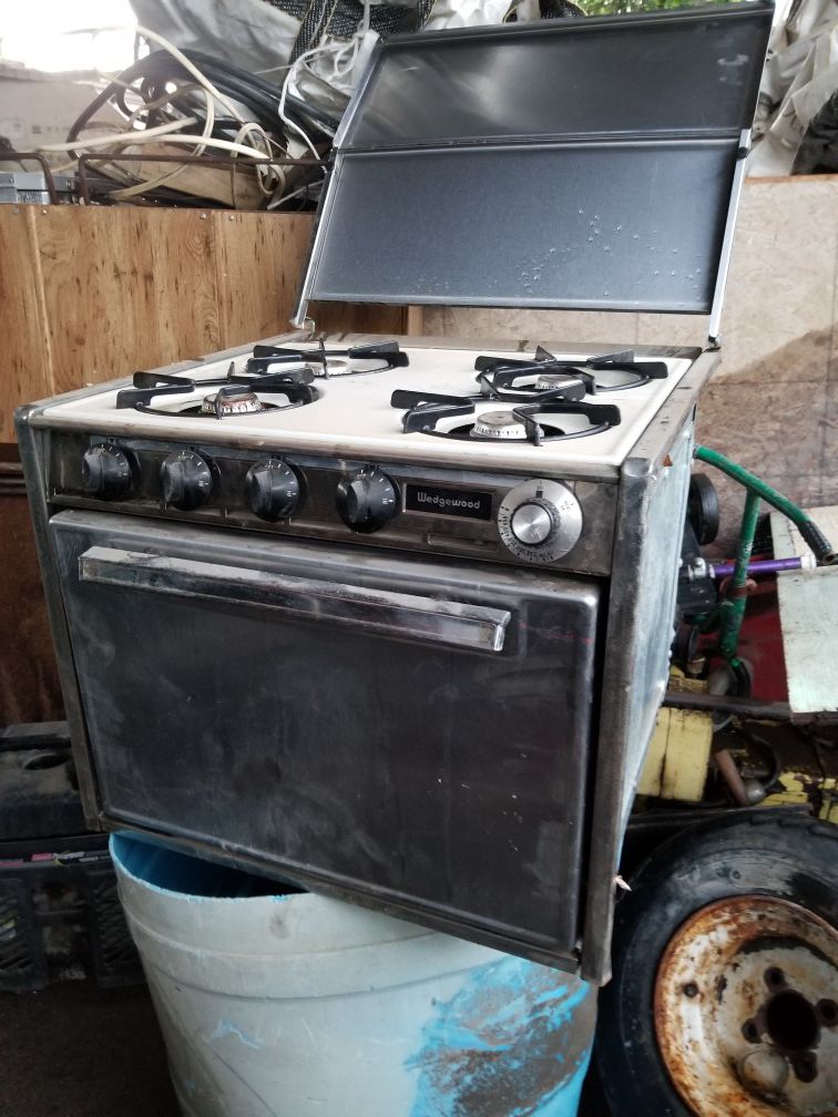 Mobile home stove
