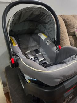 Semi new Graco car seat