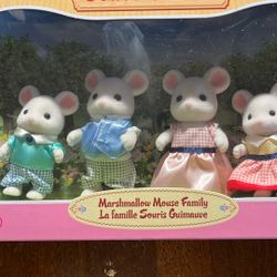 Calico Critters Marshmallow Mouse Family