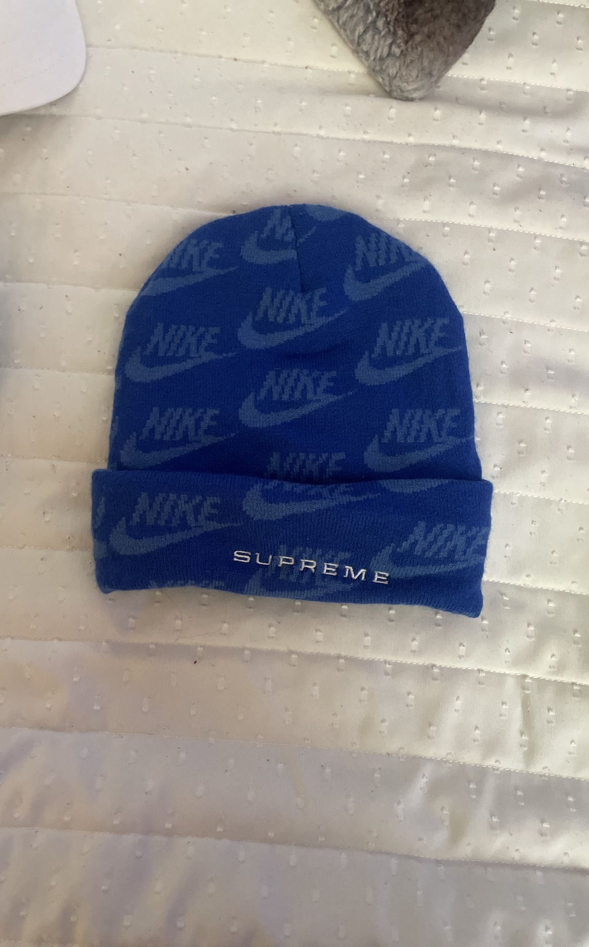 Hats/beanies