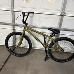 Sunday Model C 24” Matte Army Green BMX Bike