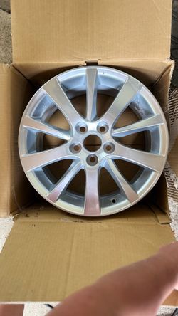 Chrome 17-inch 10-spoke factory OEM alloy wheel rim 2010–2013 Lexus IS250 / IS350.