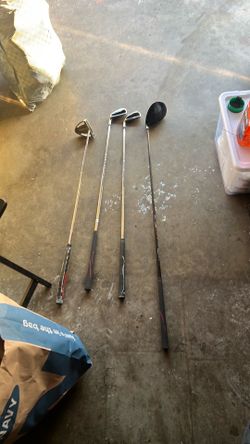 Lefty golf clubs