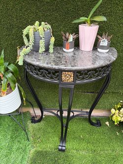 Marble plant stand for only 30 dollars