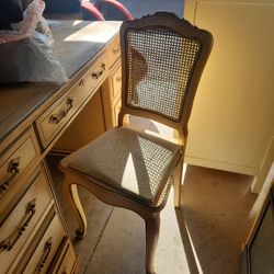 Antique Chair Small