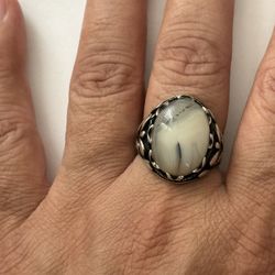 925 Silver size 10.75 white / grey stone ring