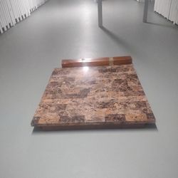 Kitchen table 
