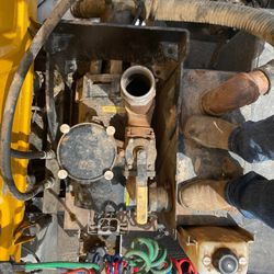 Challenger 607 Vacuum Pump