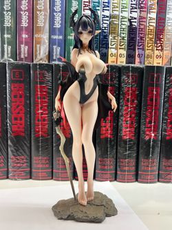 Succubus anime figure