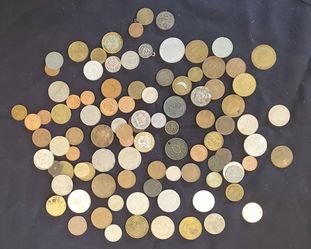 100 Foreign Coins 