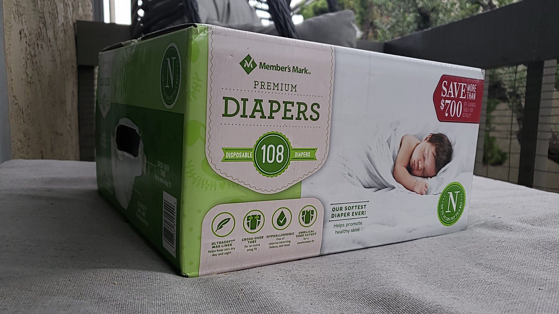Newborn Diapers 108ct