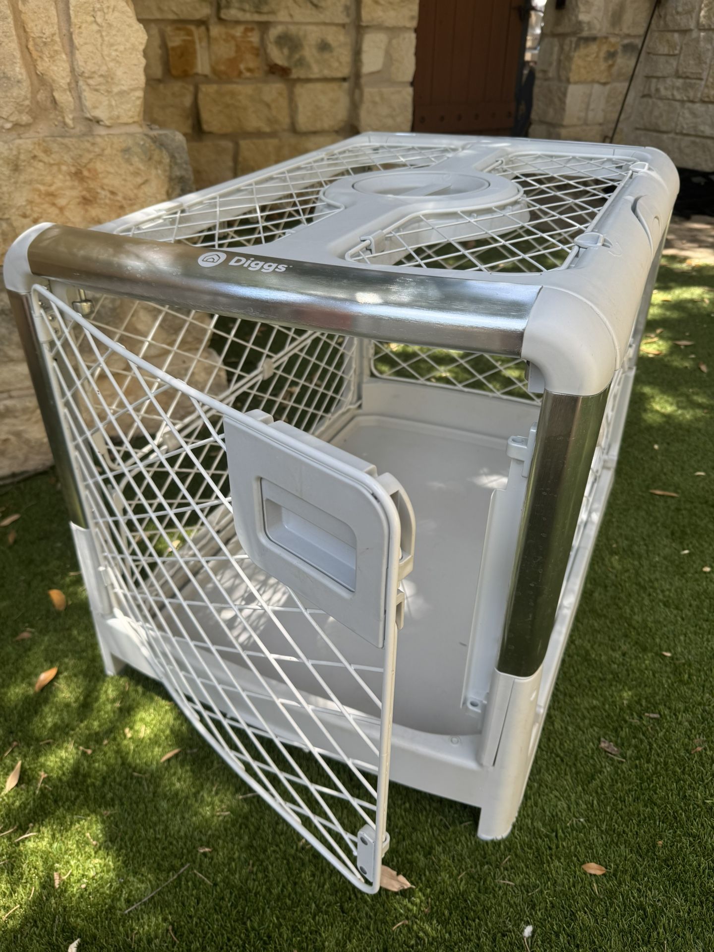 Diggs Revol Dog Crate (Medium, Ash)