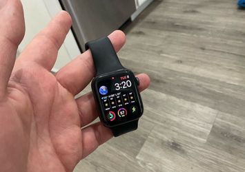 Apple Watch SE 44mm
