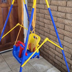 New 3-in-1 Toddler Swing Set / Outdoor Playset