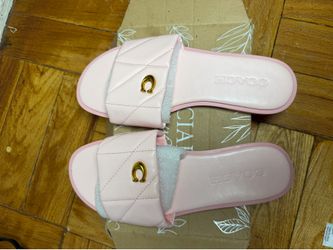 Sandal coatch pink size 7