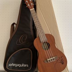 Ukelele Like New 