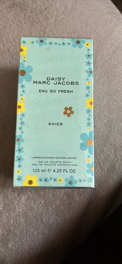 Mark Jacobs Daisy Skies