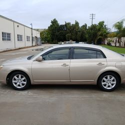 2006 TOYOTA AVALON XLS 