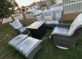 Patio furniture set outdoor new in the box