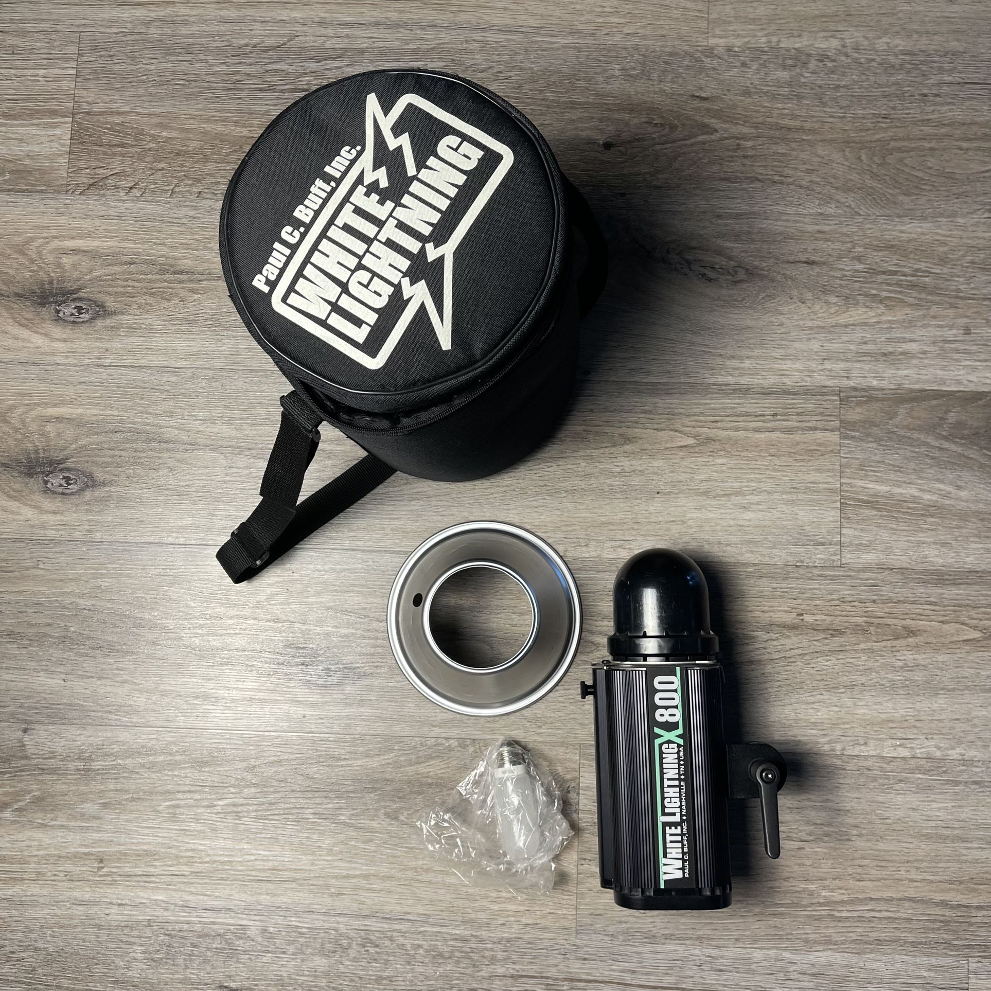 Paul C. Buff White Lightning X800 Flash Unit