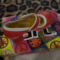 Super Cute Red/white Chunky Shoes 