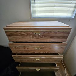 Dresser/drawer 