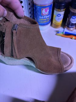 Women’s Sued Wedge Sandals