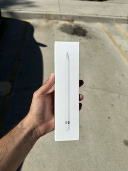 Apple Pencil (1st Generation): Pixel-Perfect Precision and Industry-Leading Low Latency