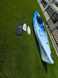 Perception Prodigy 12 kayak and Aqua-Bound carbon fiber paddle
