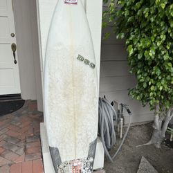 5’10 Surfboard