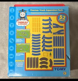 TOMY Thomas Track Expansion Pack Thomas & Friends Motorized Road & Rail 49pc
