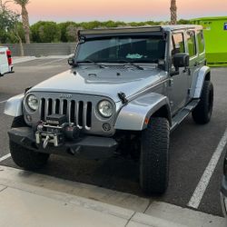 12 Jeep Sahara