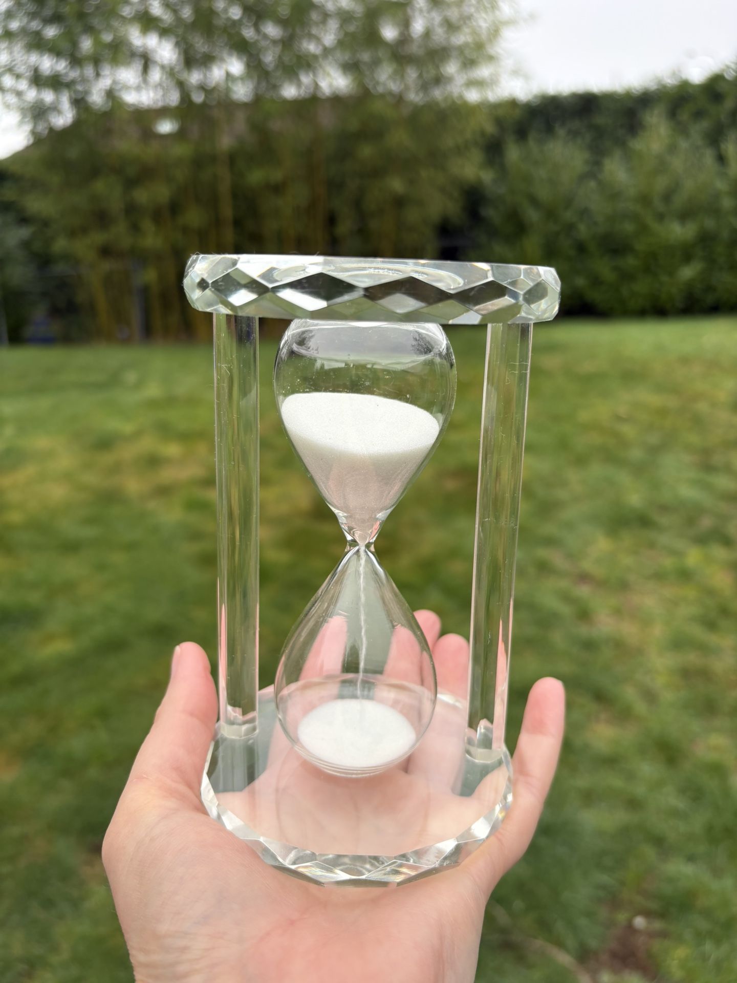 Crystal Cut Hour Glass