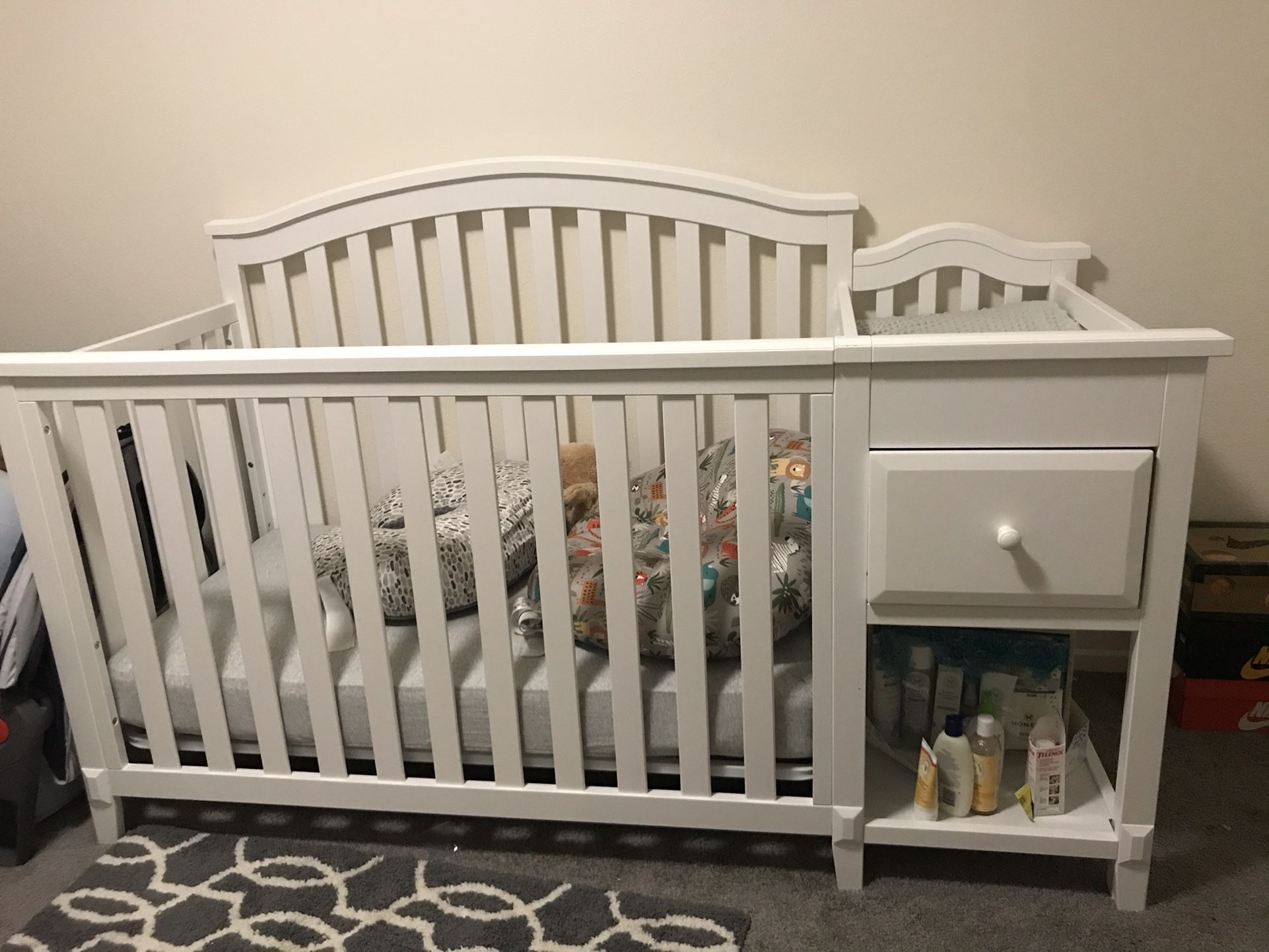 Baby Crib 