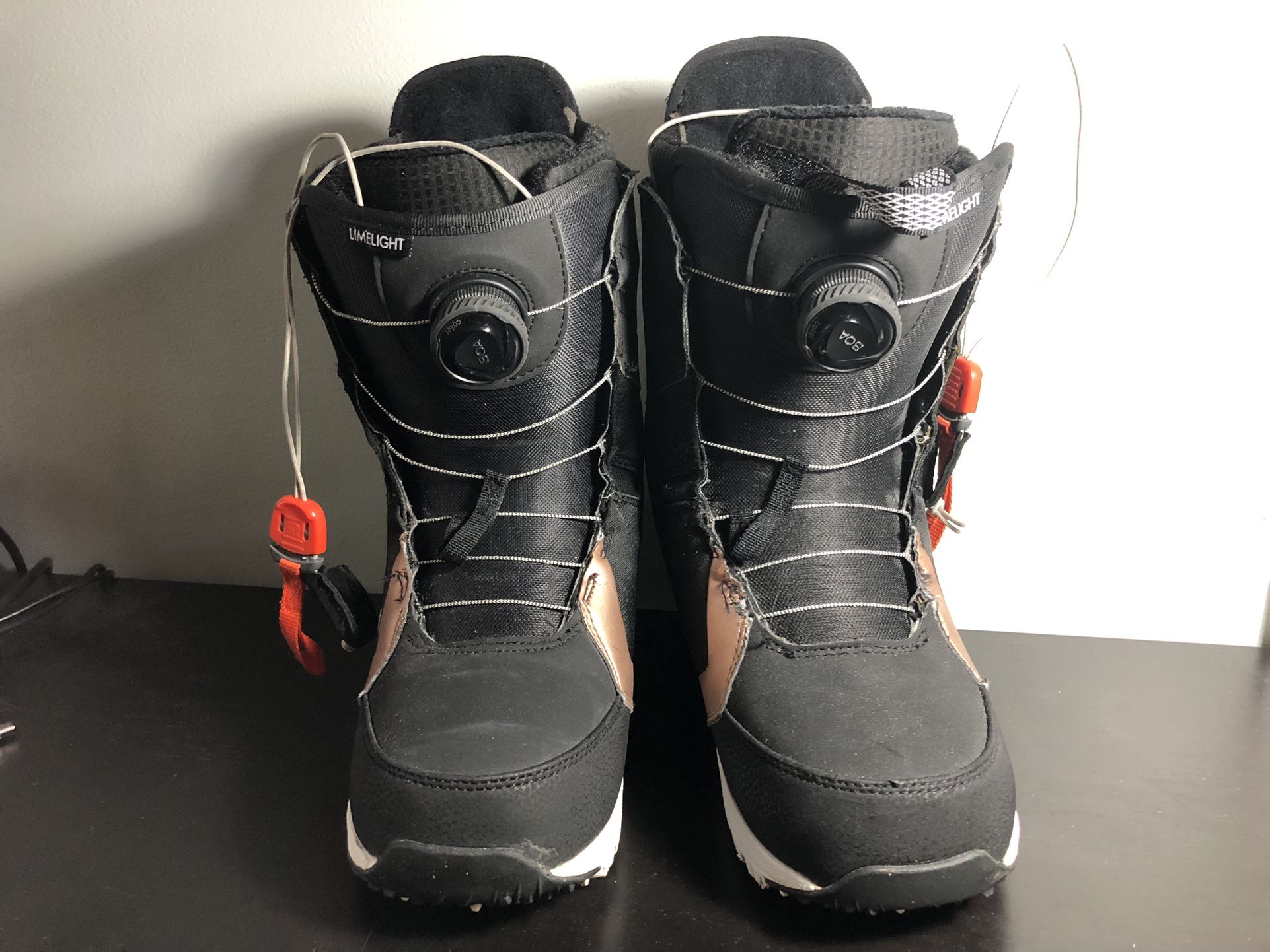 Limelight Boa Burton Women’s size 9 Snowboarding Boots