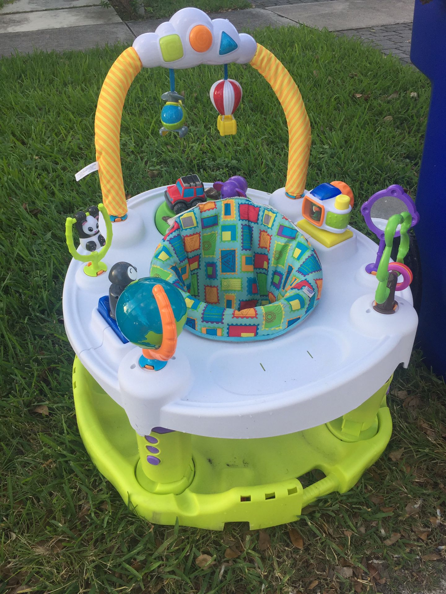 Baby activity center - free