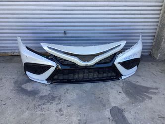 2021-2022 TOYOTA CAMRY SE XSE FRONT BUMPER COVER LOVER GRILLE USED OEM