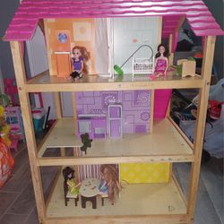 KidKraft So Chic Wood Dollhouse 4 Feet Tall.