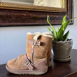 Uggs Size 7 