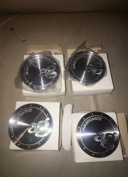 Avant grade center wheel cap