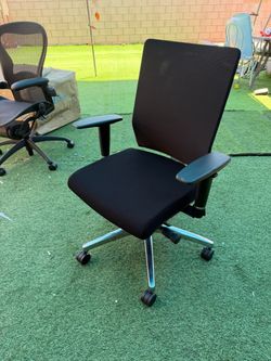 Black Mesh Office Chair with Chrome Base