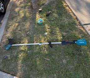 Makita cordless lawn trimmer