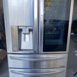 LG Refrigerator - 30 Cu Ft - French Door - Instaview