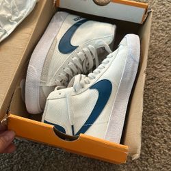 Nike Blazer