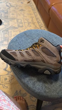 Men’s Merrell Moab boots  -see sizes