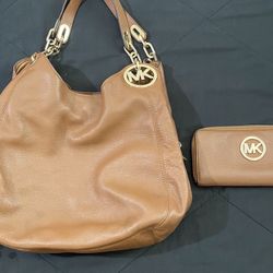 Michael Kors Brown Leather Purse And Wallet Set