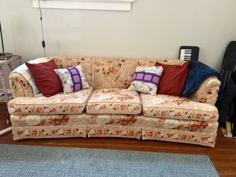 Free Vintage Granny couch