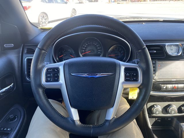 2012 Chrysler 200
