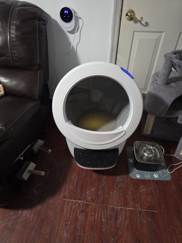 Litter-Robot 4 Automatic Cat Litter Box